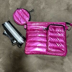 Think Rolyn crossbody bag shiny pink